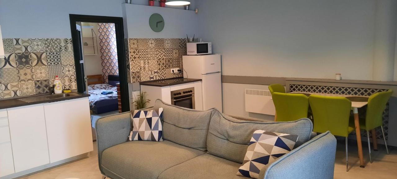Csenge Apartman Keszthely Exterior photo